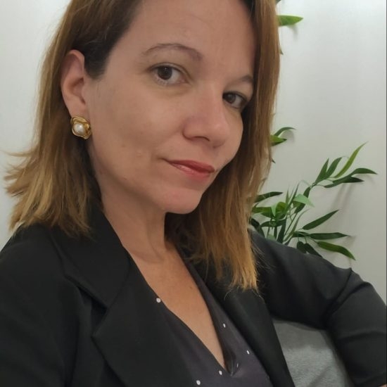 Dra. Edvânia Cristina Neto Escobar de Oliveira