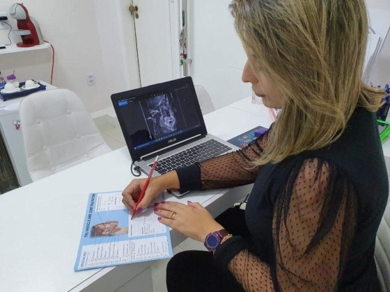 Dra Meirielle Azevedo – Dentista em Volta Redonda
